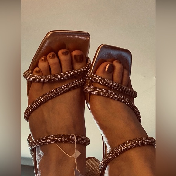 Jones New York Women's Melli Block Heel Embellished Dress Sandals - Picture 1 of 6